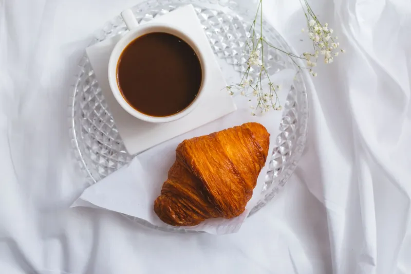 Croissant, Coffee, and Nothing Else: What the European Morning Table Gets Right That We Don't